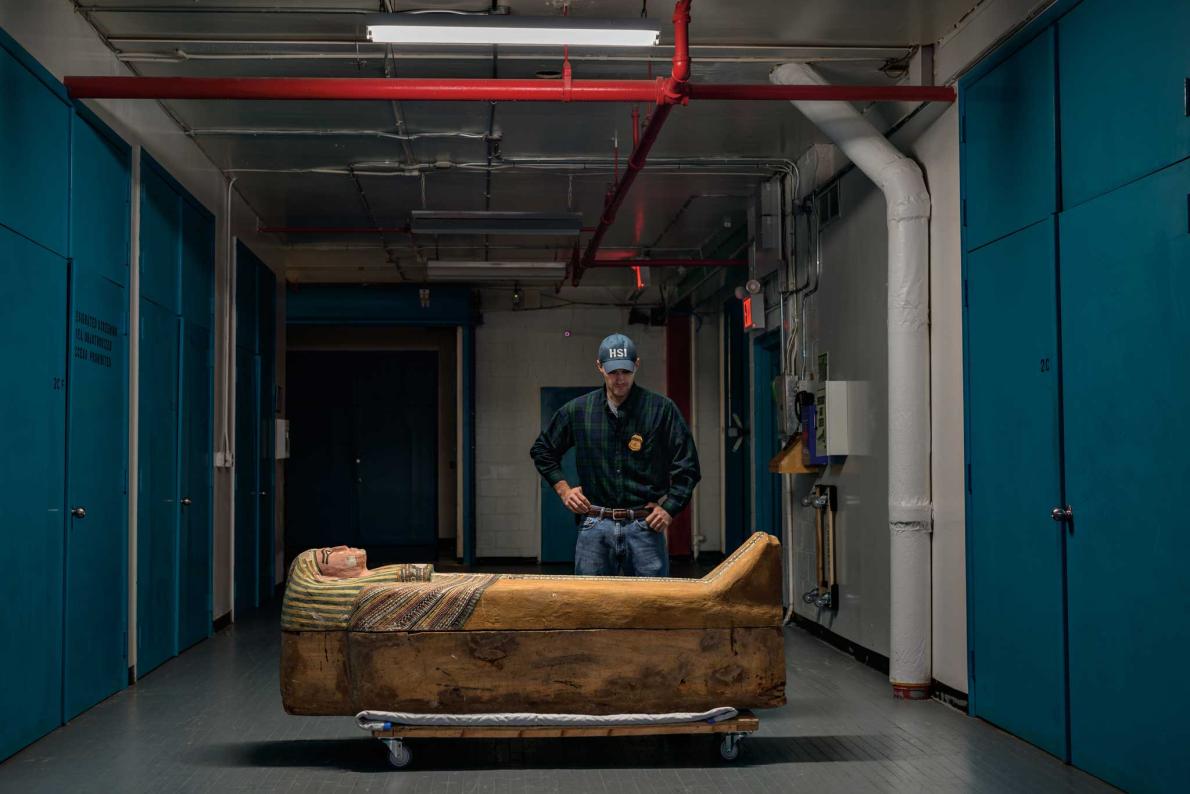 egyptian-coffin.adapt.1190.1