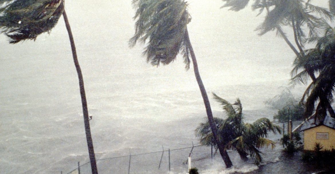  هل يمكن يوما ما تخفيف شدة الأعاصير Hurricane--1170x610